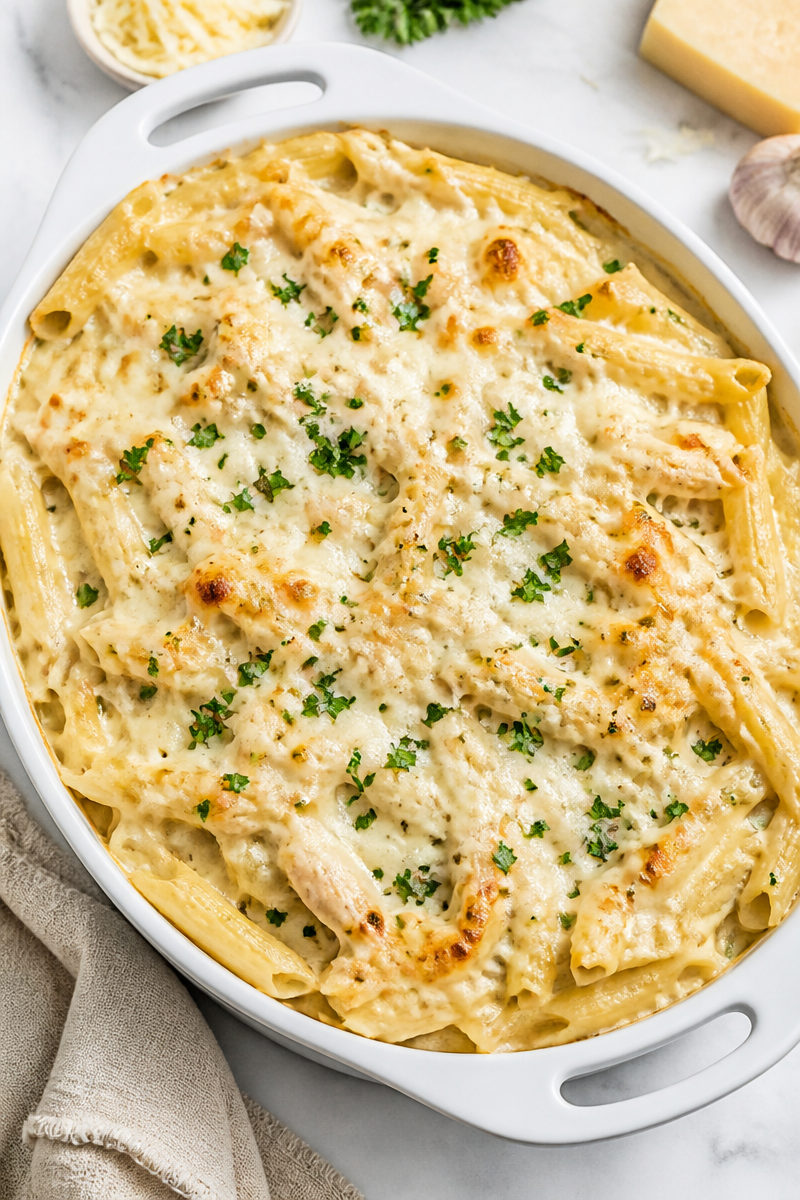Slow Cooker Chicken Alfredo Bake Casserole