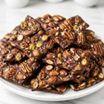 maple roasted mixed nut bark 2026 09 27 042809 683x1024 1